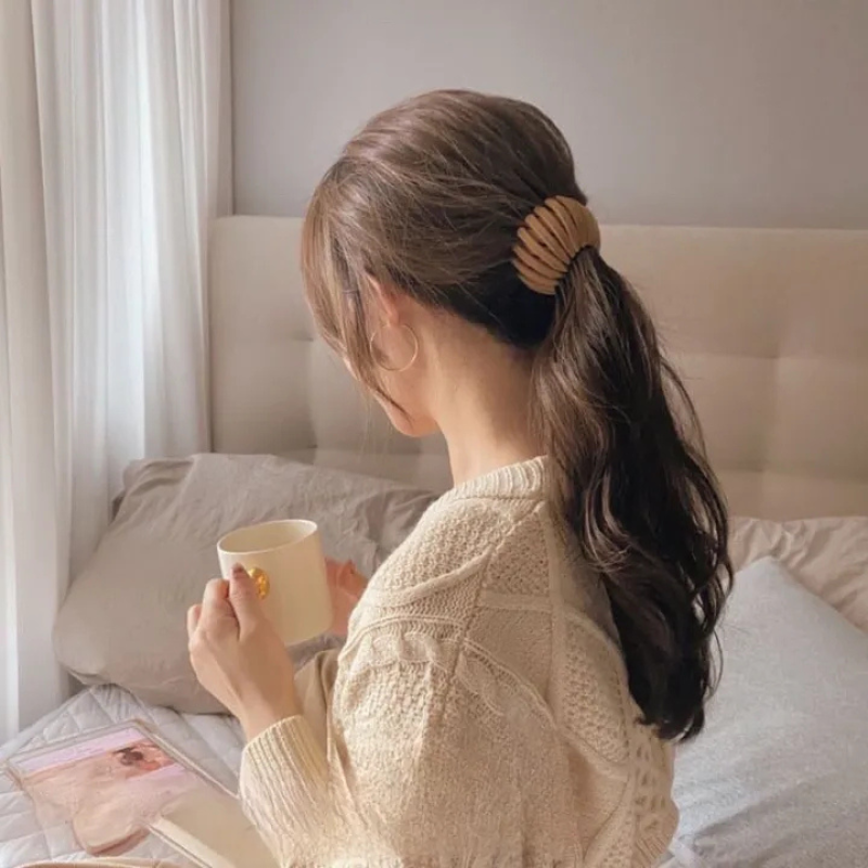 Twist-and-Snap Hair Clip for Secure All-Day Hold, Gentle on Fine Hair 2
