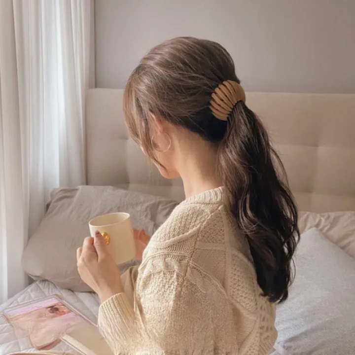 Twist-and-Snap Hair Clip for Secure All-Day Hold, Gentle on Fine Hair 2