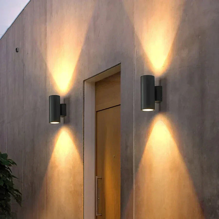 Modern Black LED Outdoor Wall Light for Patio, Garden and Entryway 6