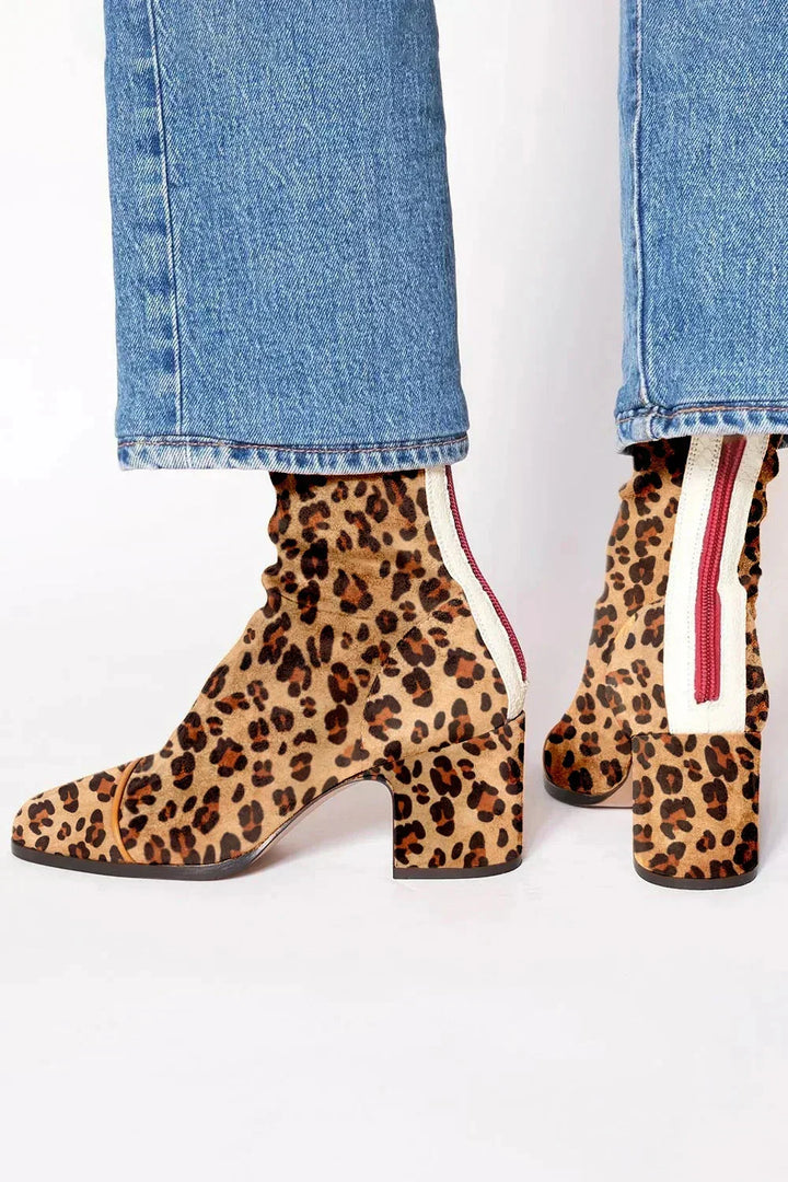 Elegant Heeled Boots for Women 4