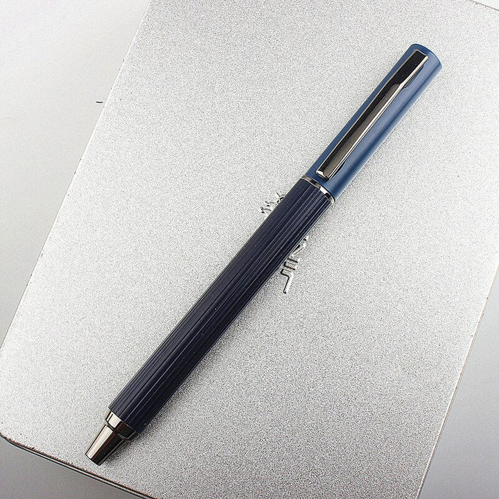 Retractable Fountain Pen with Steel Nib in Five Colors 6
