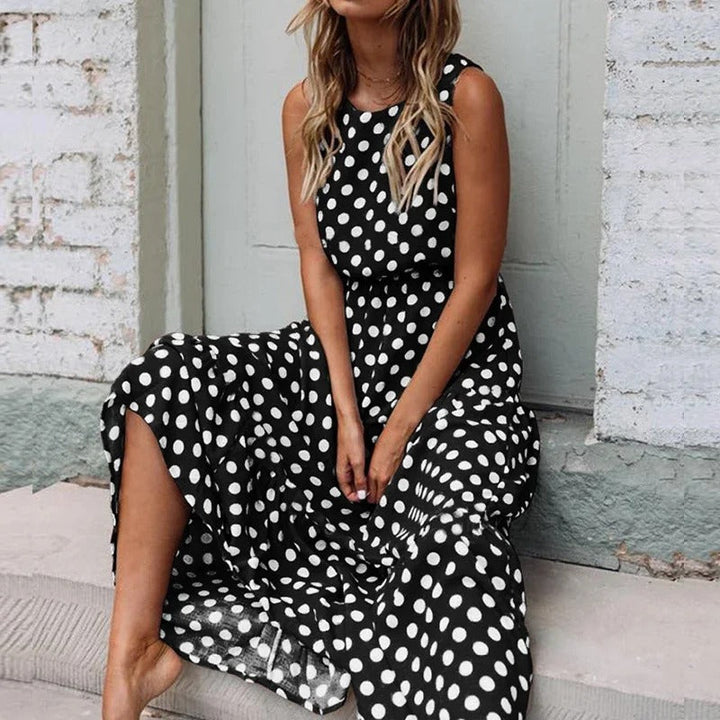Sleeveless Polka Dot Dress with Defined Waist 4