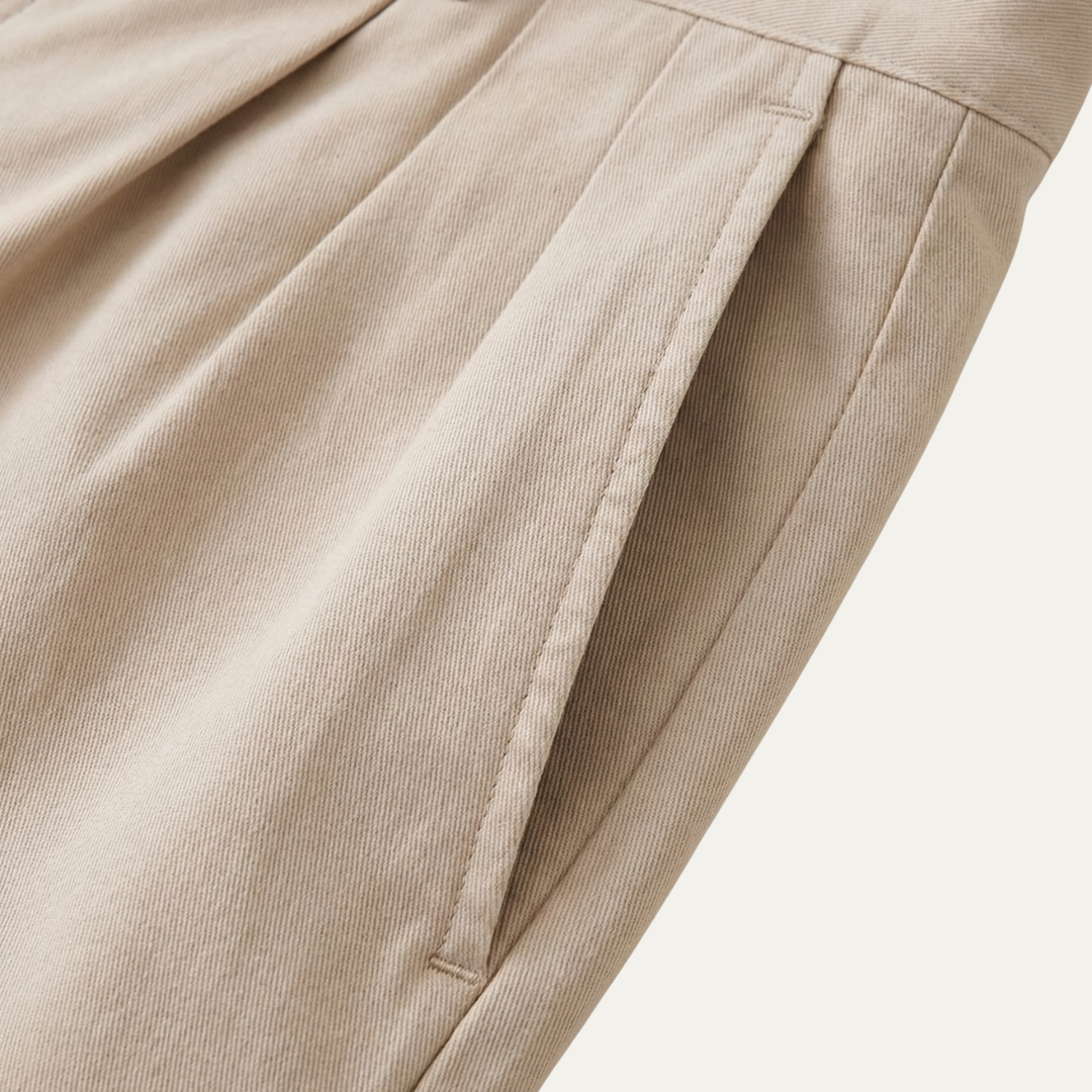 Classic Men's Chino Shorts With Double Pleat And Turn-Up Hem 4