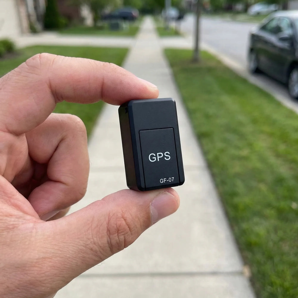 Compact GPS Tracker - Locatix