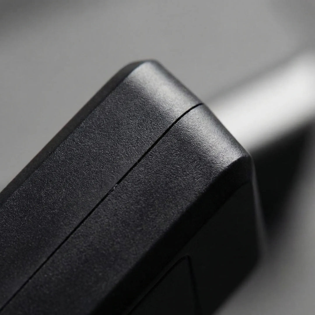 Compact GPS Tracker - Locatix