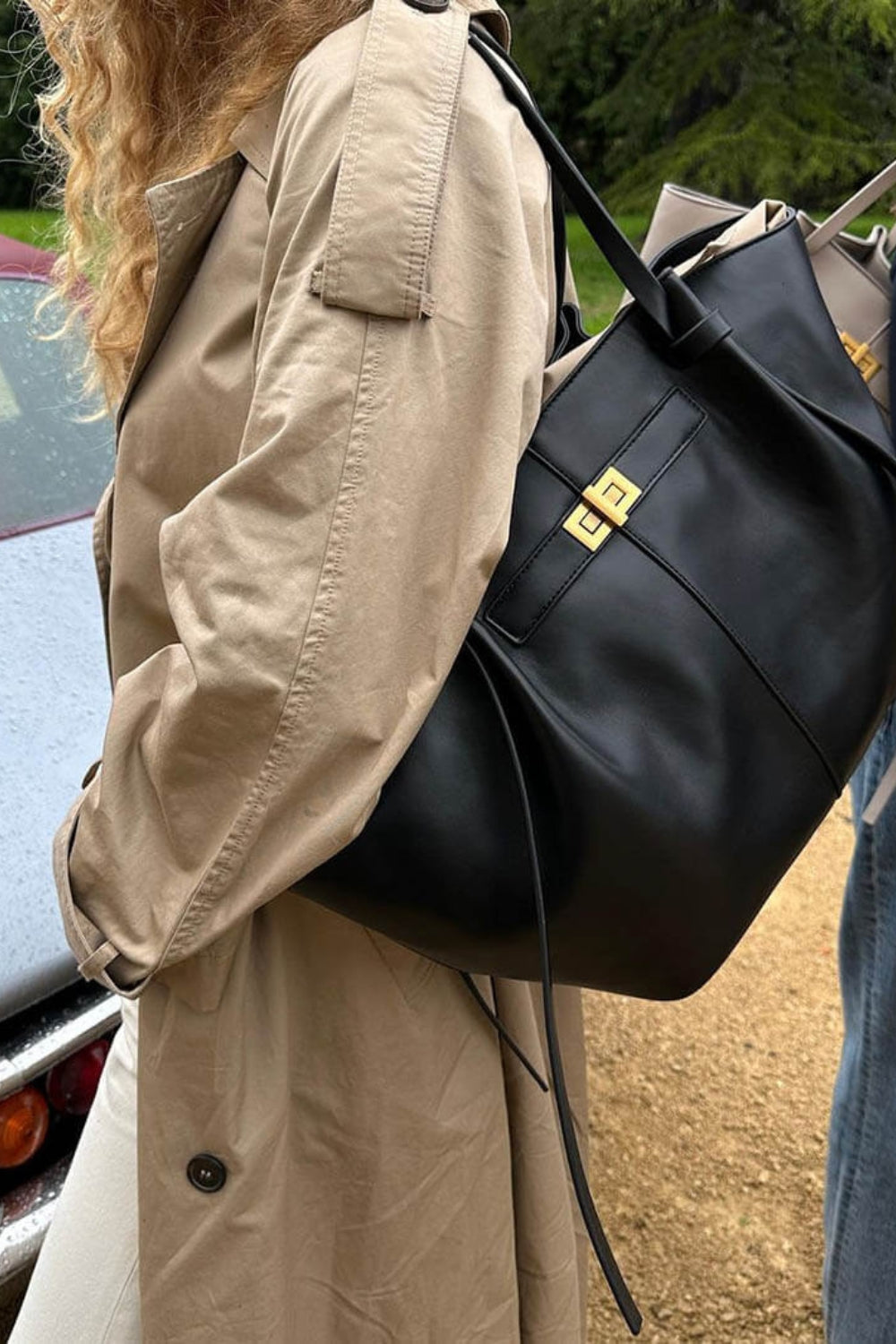 Everyday Leather Tote Bag with Front Closure Detail 4
