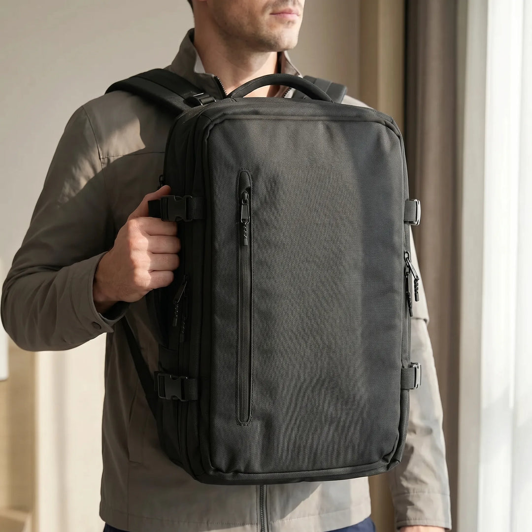 Expandable Travel Backpack - Vacutrek