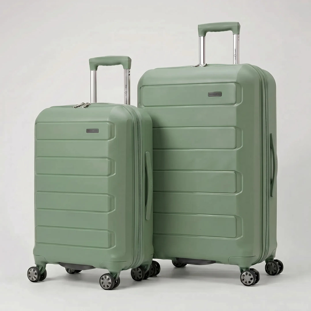 Expandable Hardshell Spinner Suitcase - Wayfara