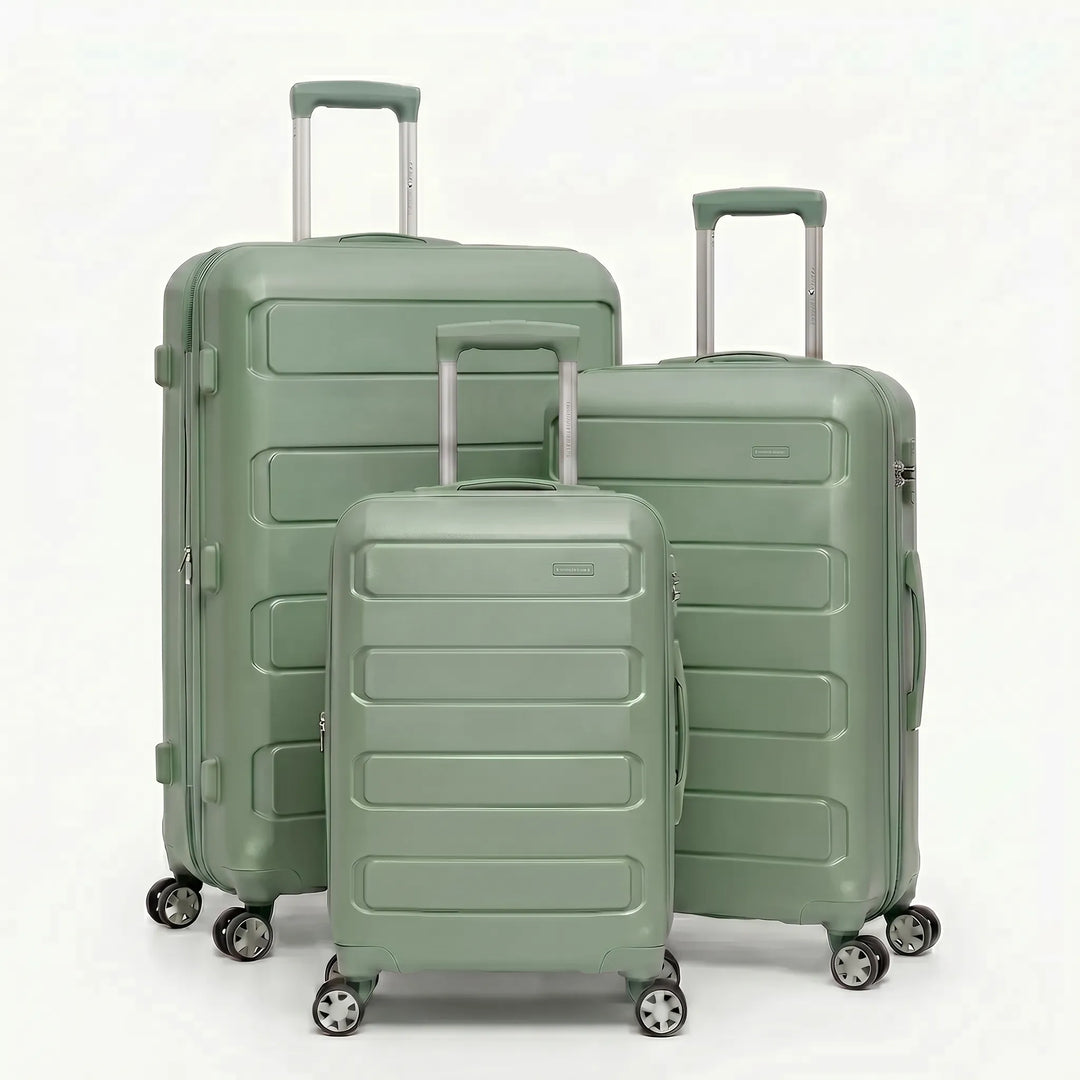 Expandable Hardshell Spinner Suitcase - Wayfara