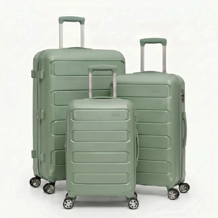 Expandable Hardshell Spinner Suitcase - Wayfara