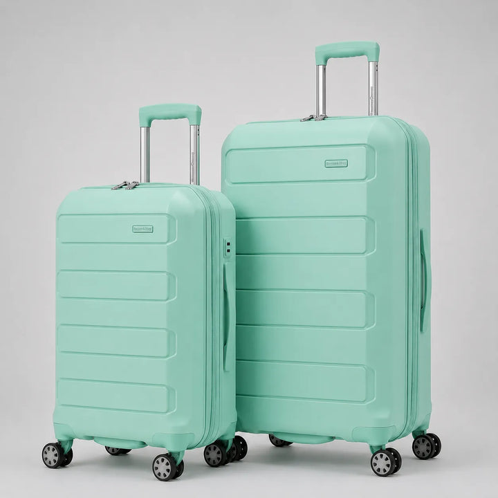 Expandable Hardshell Spinner Suitcase - Wayfara