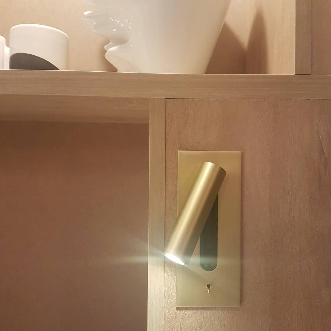 Industrial Style Wall Sconce with Built-In LED, Aluminum Alloy 32