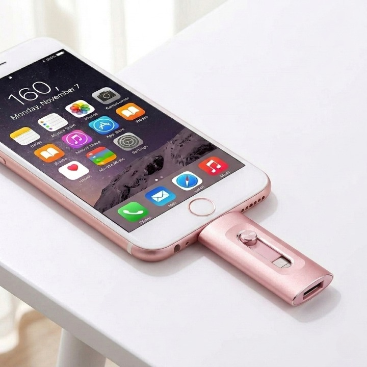 3-in-1 USB Flash Drive – Extra Storage for iPhone, Android & PC 9