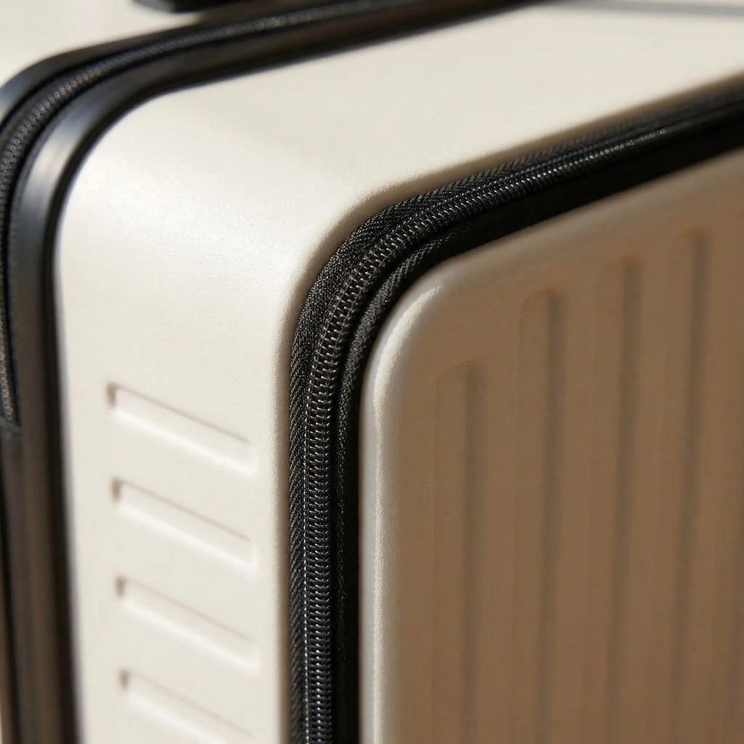 Hard Shell Cabin Suitcase - Glydix