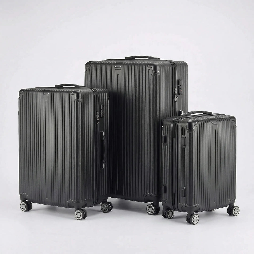 Hard Shell Luggage Set - VoyaShell