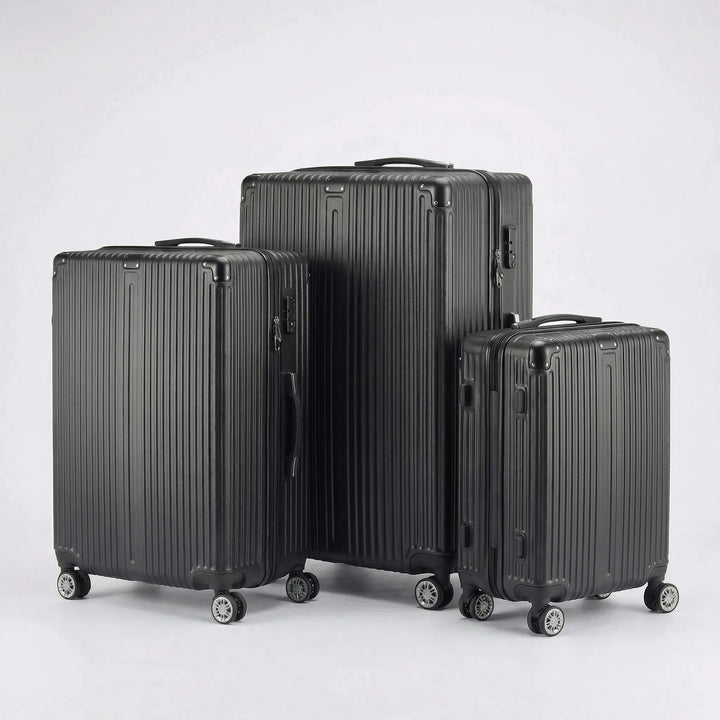 Hard Shell Luggage Set - VoyaShell