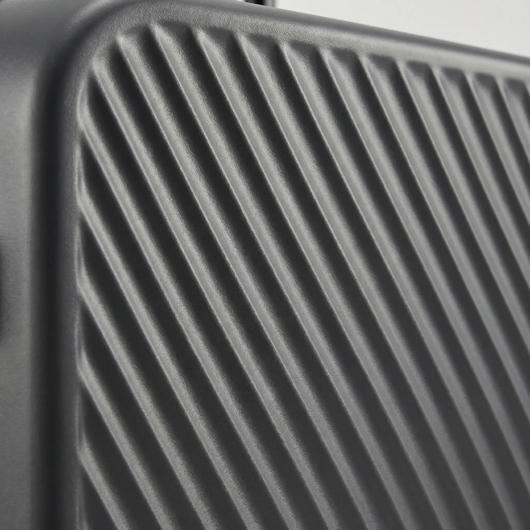 Hard Shell Spinner Luggage - Truvella