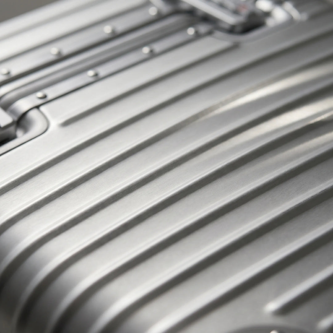 Hard Shell Spinner Suitcase - AeroGlide