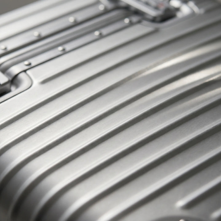 Hard Shell Spinner Suitcase - AeroGlide