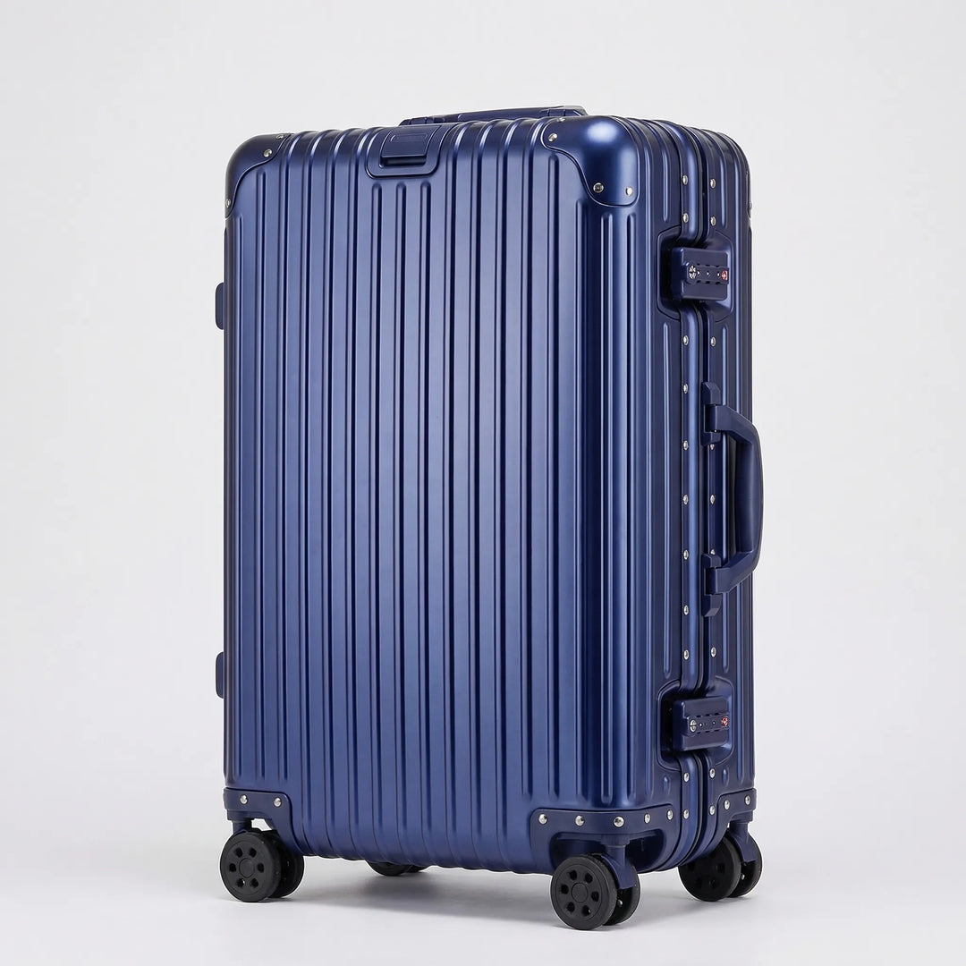 Hard Shell Spinner Suitcase - AeroTrek