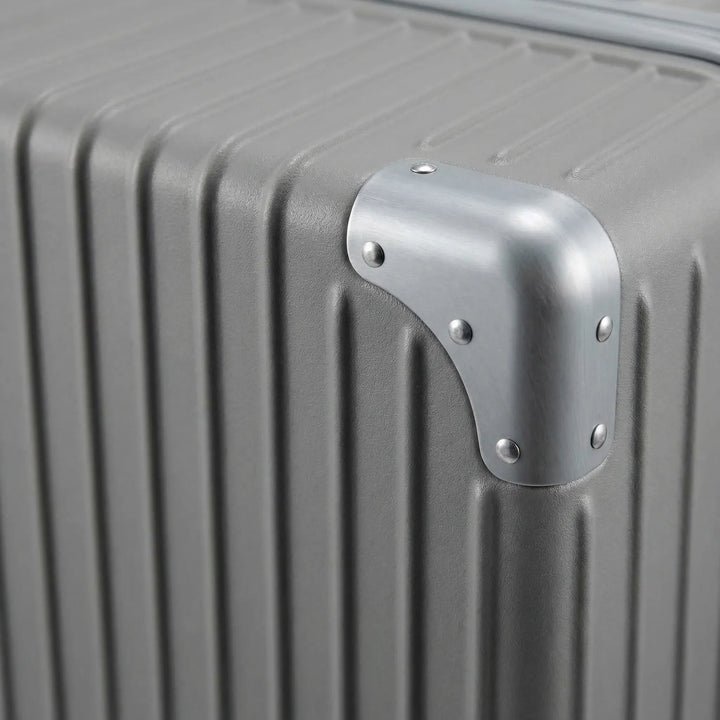 Large Hard Shell Checked Suitcase - Roamvex