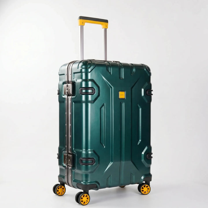 Hard Shell Suitcase - Aerotrek
