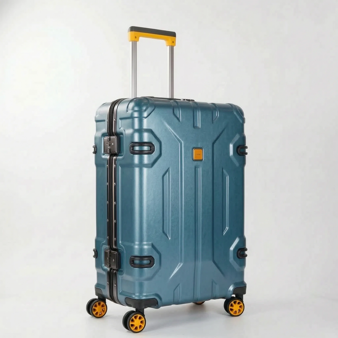 Hard Shell Suitcase - Aerotrek