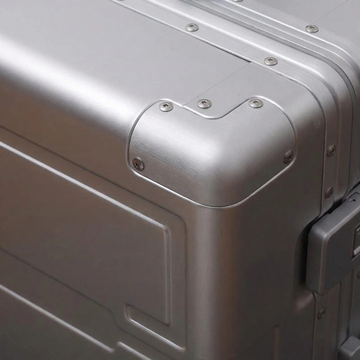 Hard Shell Suitcase - Aerovoy