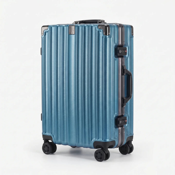 Hard Shell Suitcase - Vektra