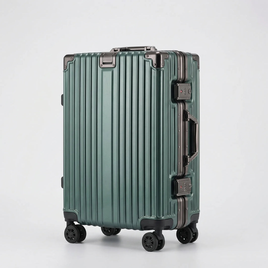 Hard Shell Suitcase - Vektra