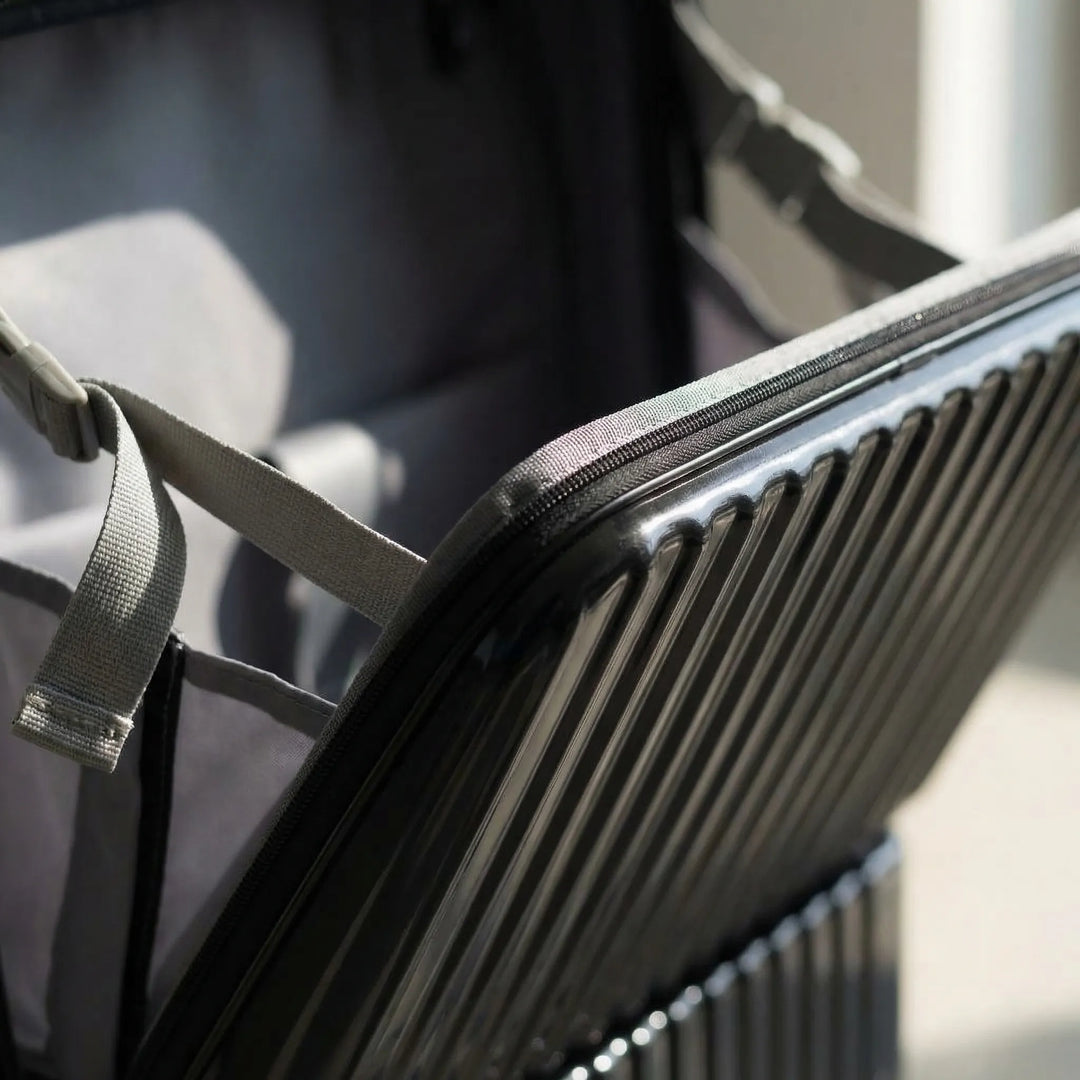 Front-Opening Hard Shell Cabin Case - Frontvoya