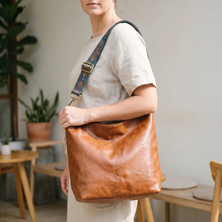 Hobo Style Shoulder Bag - Vintara