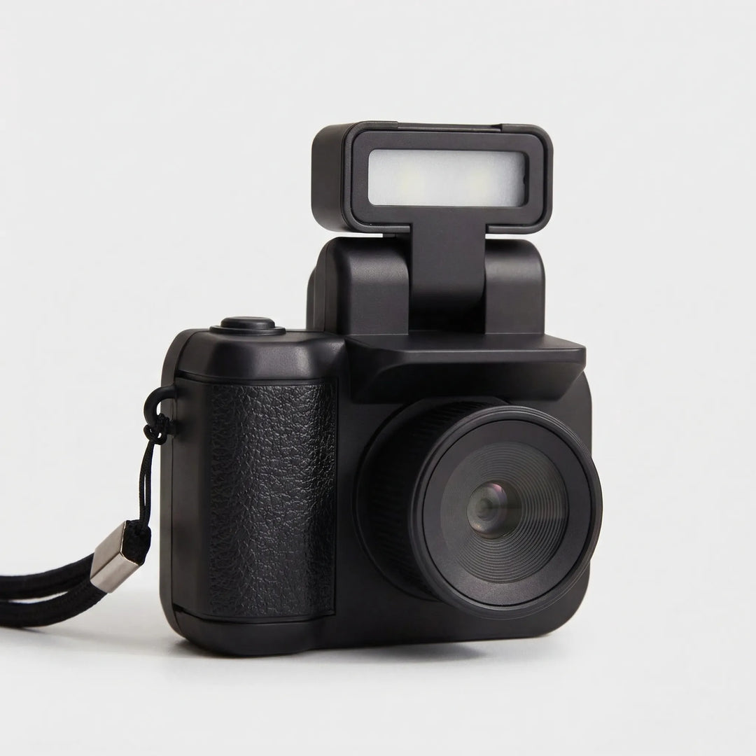 Miniature Digital Pocket Camera - PixaClip