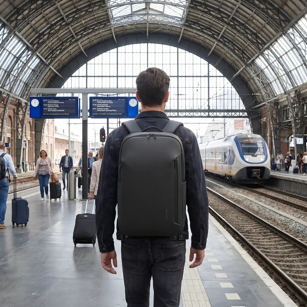 Minimalist Daily Commuter Backpack - Vensio