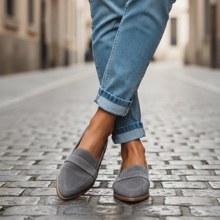 Women's Loafers with Pointed Toe – Classic Flat Moccasins 1