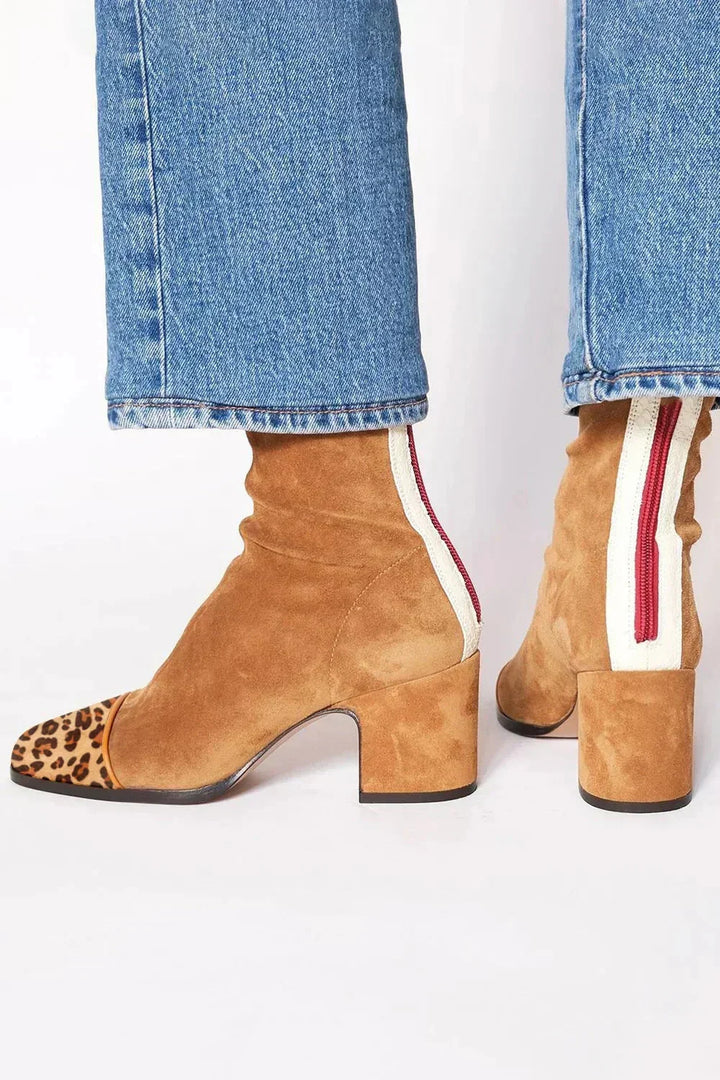 Elegant Heeled Boots for Women 6