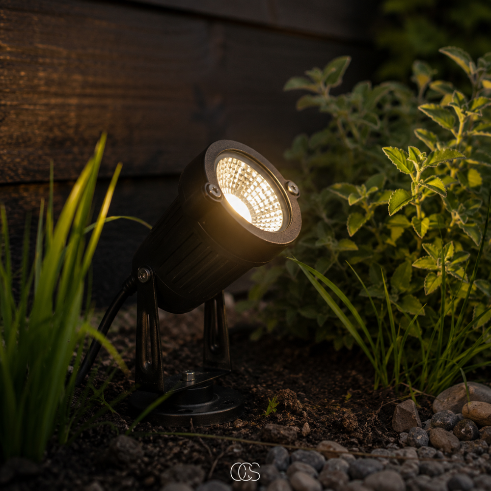 Adjustable LED Garden Spotlight with Ground Stake - 5W IP65 Waterproof for Yard, Path & Driveway 1
