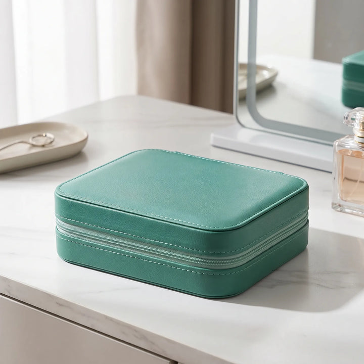 Portable Lighted Makeup Case - Lumivolt