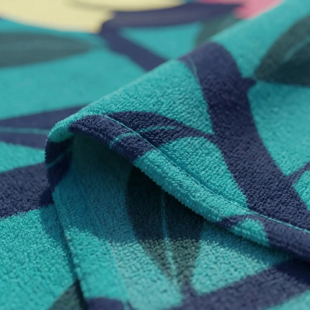 Lightweight Quick-Dry Beach Towel - Flaminga