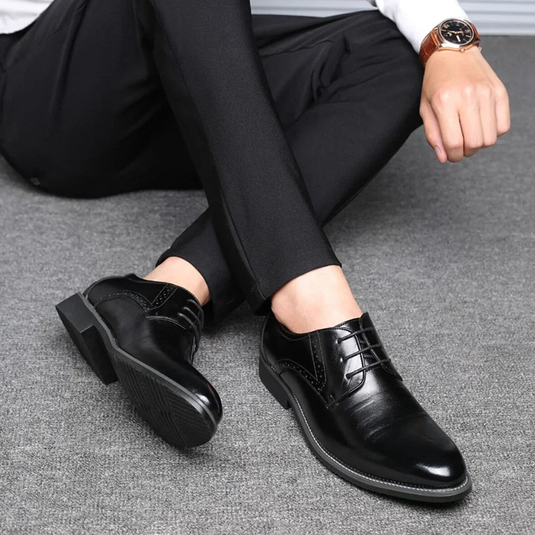 Men's Closed-Lace Oxford Dress Shoes with Brogue Perforation Detail 4