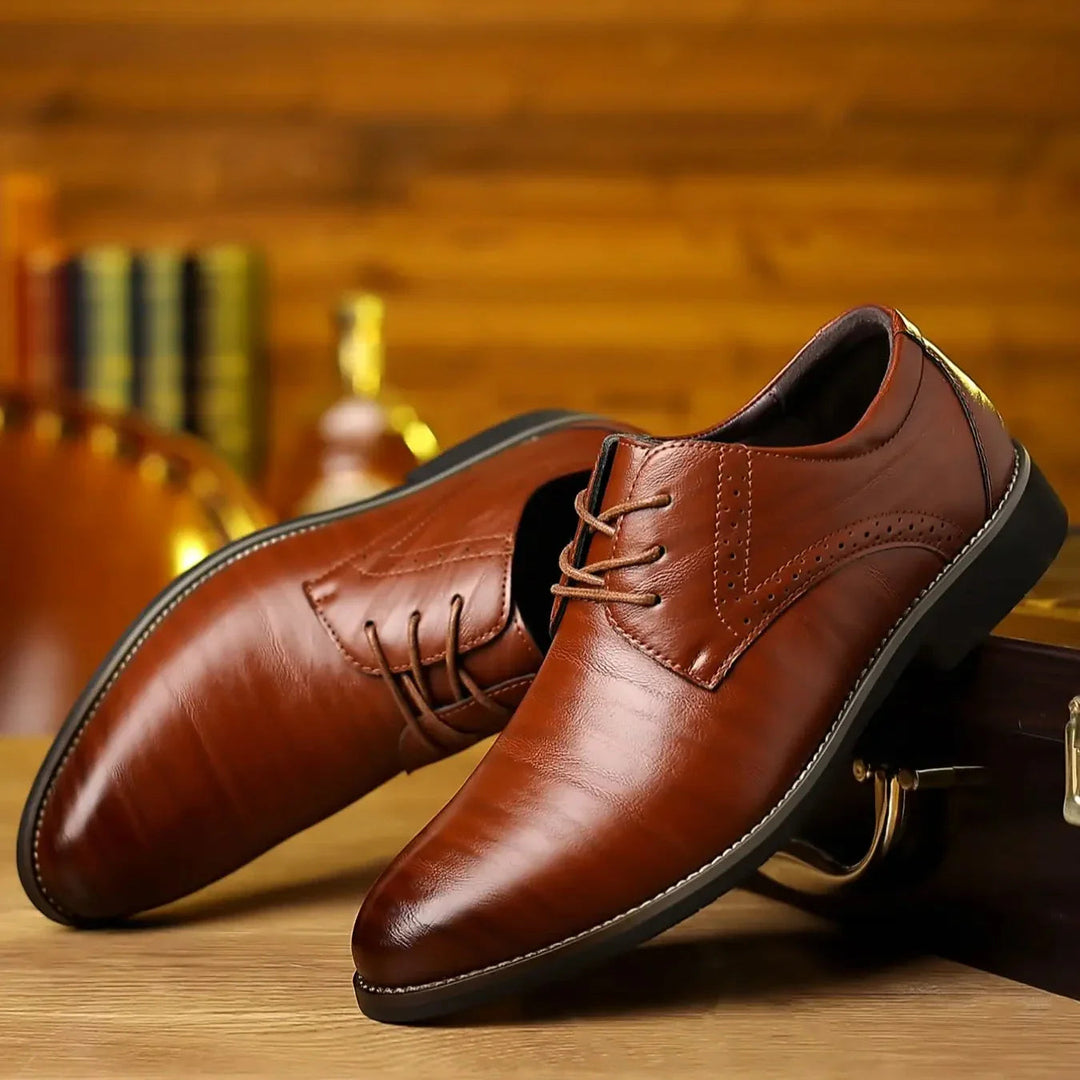 Men's Closed-Lace Oxford Dress Shoes with Brogue Perforation Detail 1