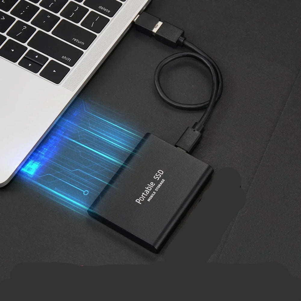 Ultra-Fast 128TB SSD Drive with Compact, Rugged Build 2