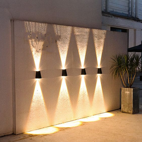 Solar Wall Light | Cordless & Automatic | IP65 Weatherproof 1