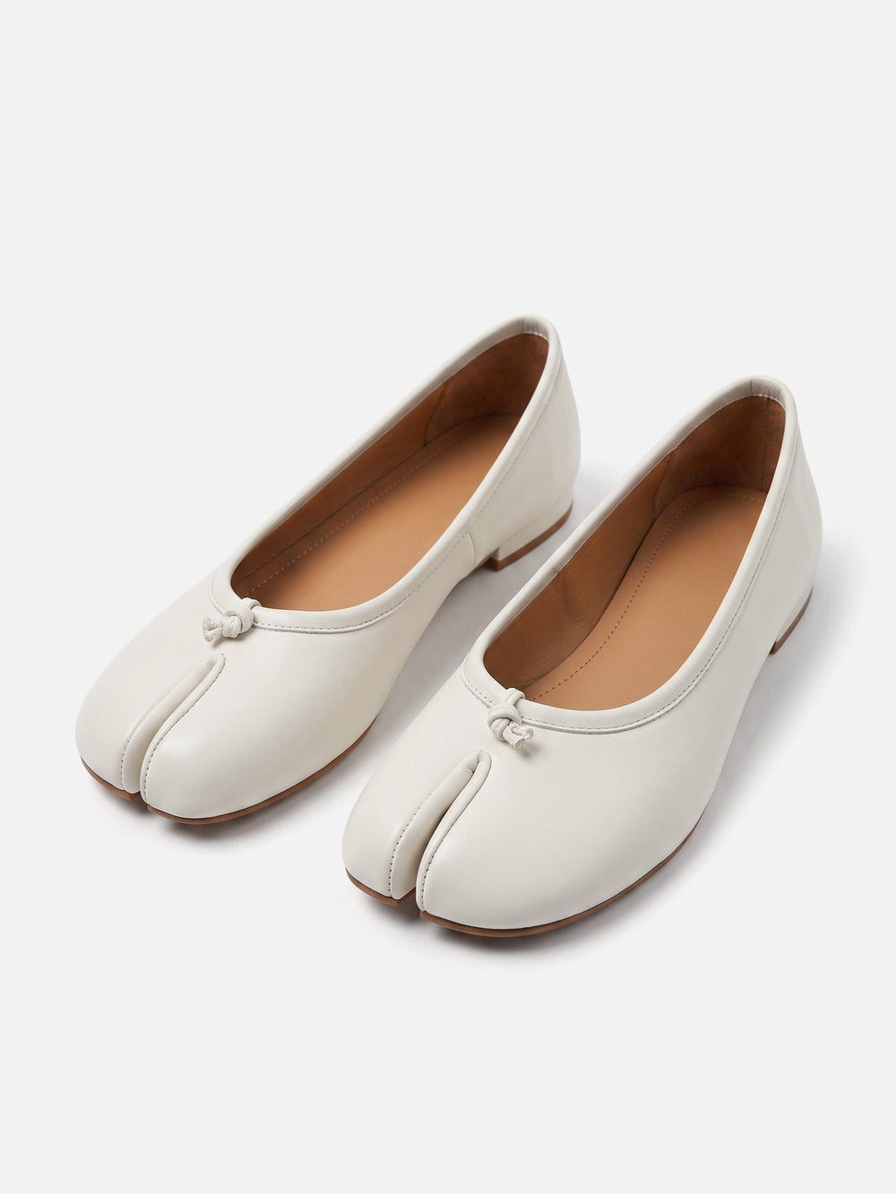 Split-Toe Ballet Flat with Knotted Strap and Flat Sole 2
