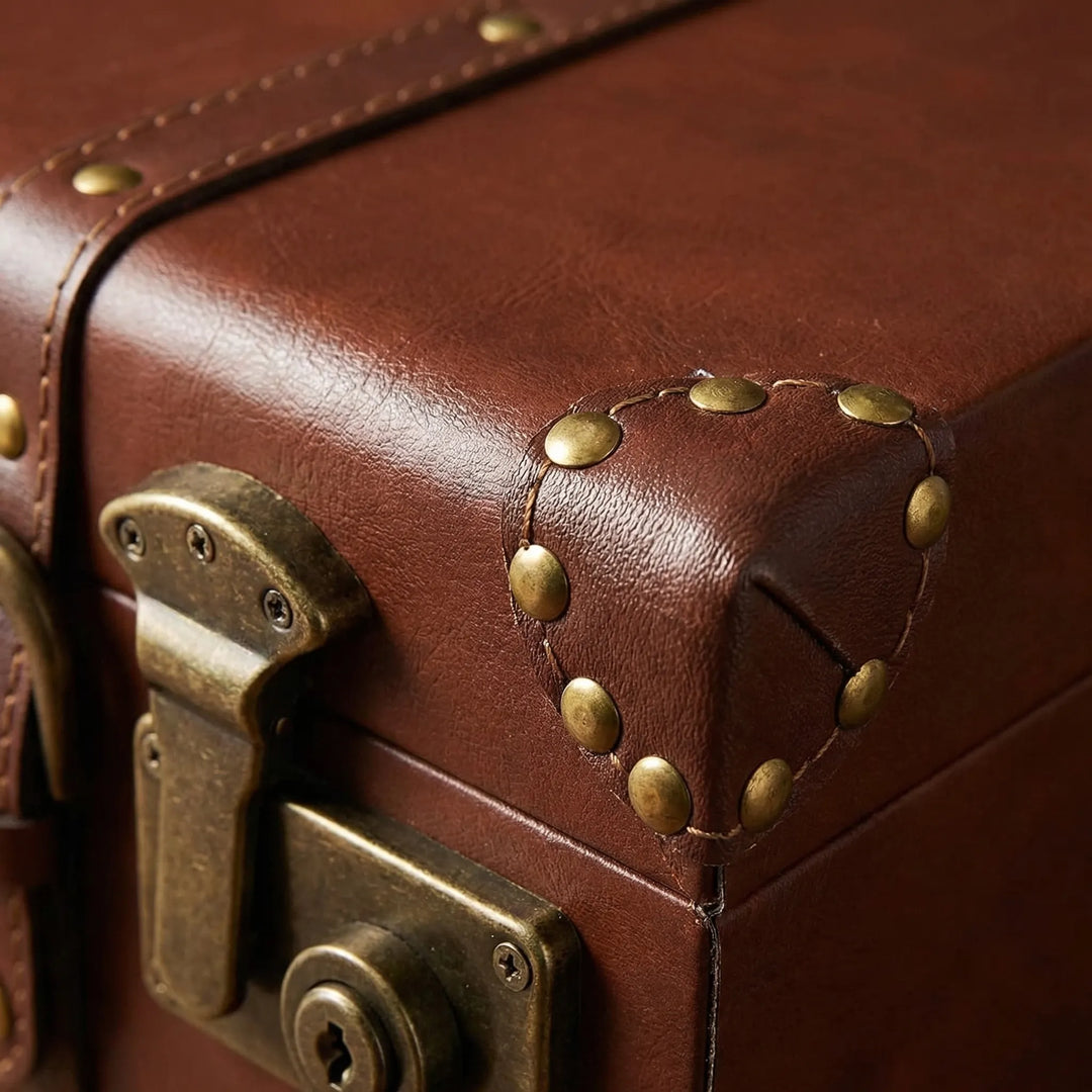 Compact Vintage-Style Carry-On Case - Trovecase