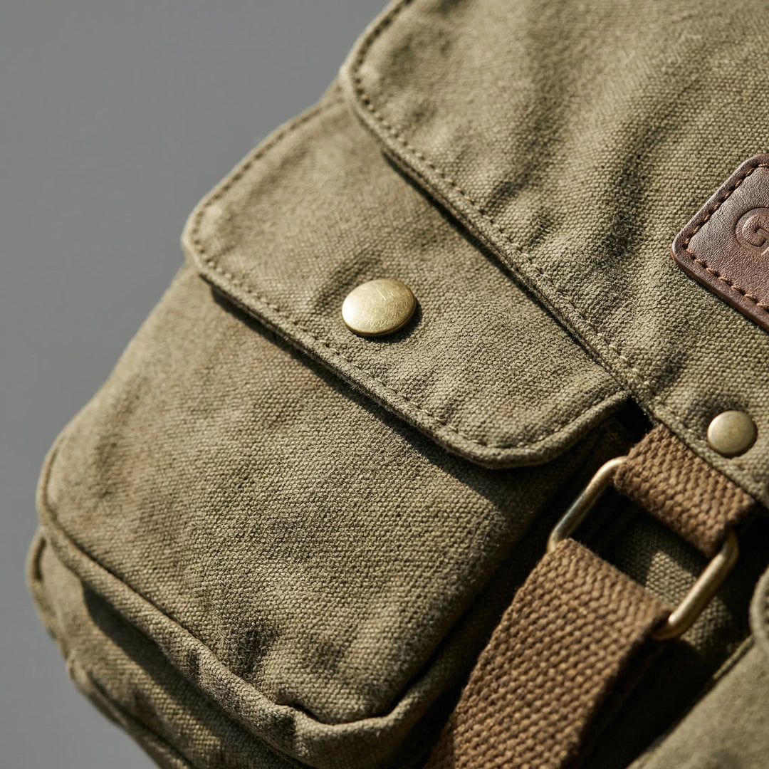 Compact Vintage Crossbody Messenger Bag - Ruggora