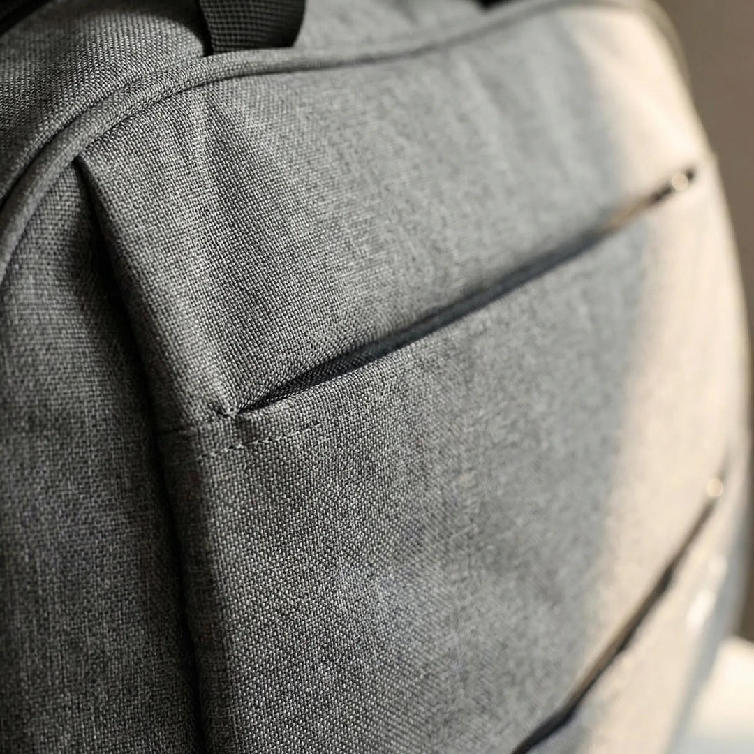 Water-Resistant Travel Bag - Aerovi