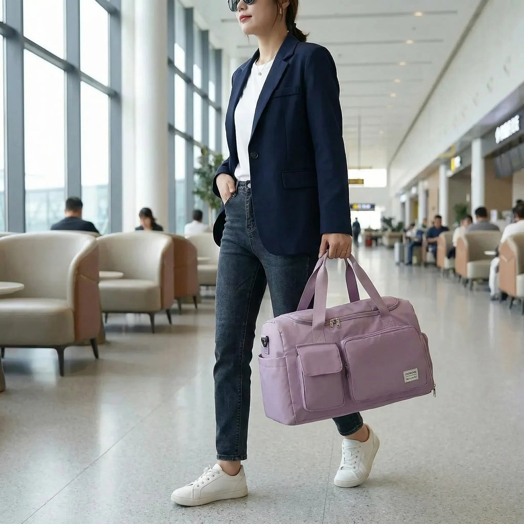 Water-Resistant Weekend Duffel Bag - Voyaflex
