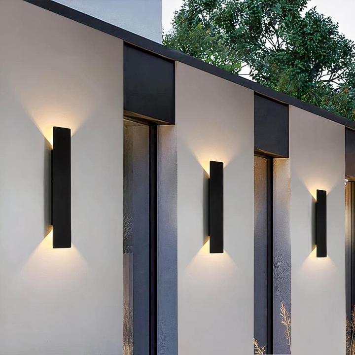 Outdoor LED Wall Light with Up-Down Beam – Weatherproof IP65 11