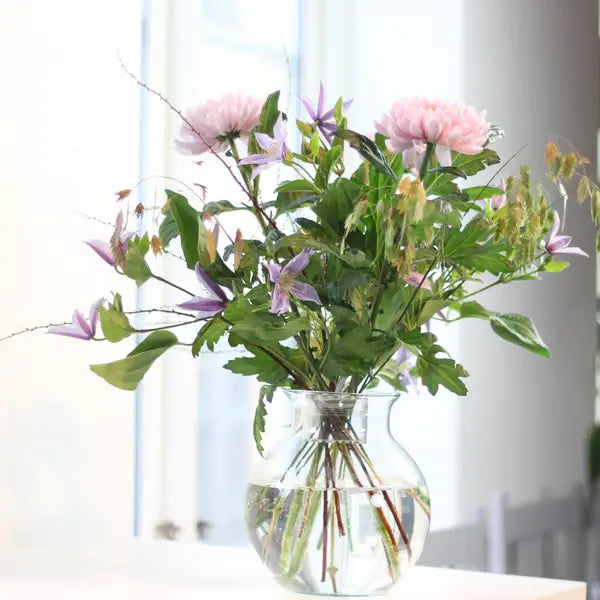 Reusable Flower Arranger Vase Insert for Upright, Fresh-Looking Bouquets 4